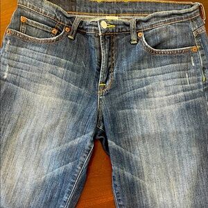 Lucky Brand Easy Rider Denim Jean Shorts. 13” inseam. Size 10/30. Feathering EUC